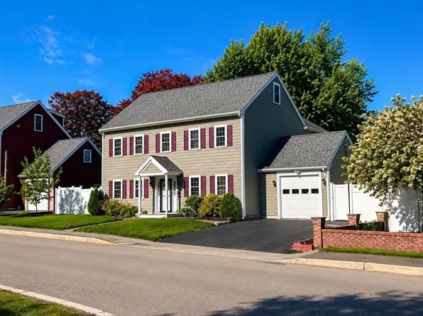36 Woodside Ave, Braintree, MA 02184