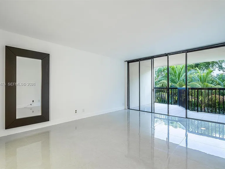 20347 W Country Club Dr #Townhouse 15 — Photo 9