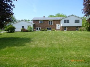 2N276 Beith Rd, Elburn, IL 60119