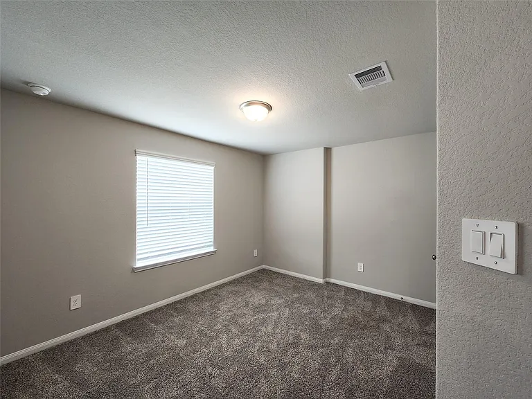 10714 Cliffs View Dr — Photo 24
