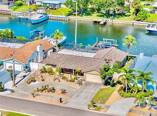 727 Flamingo Dr, Apollo Beach, FL 33572