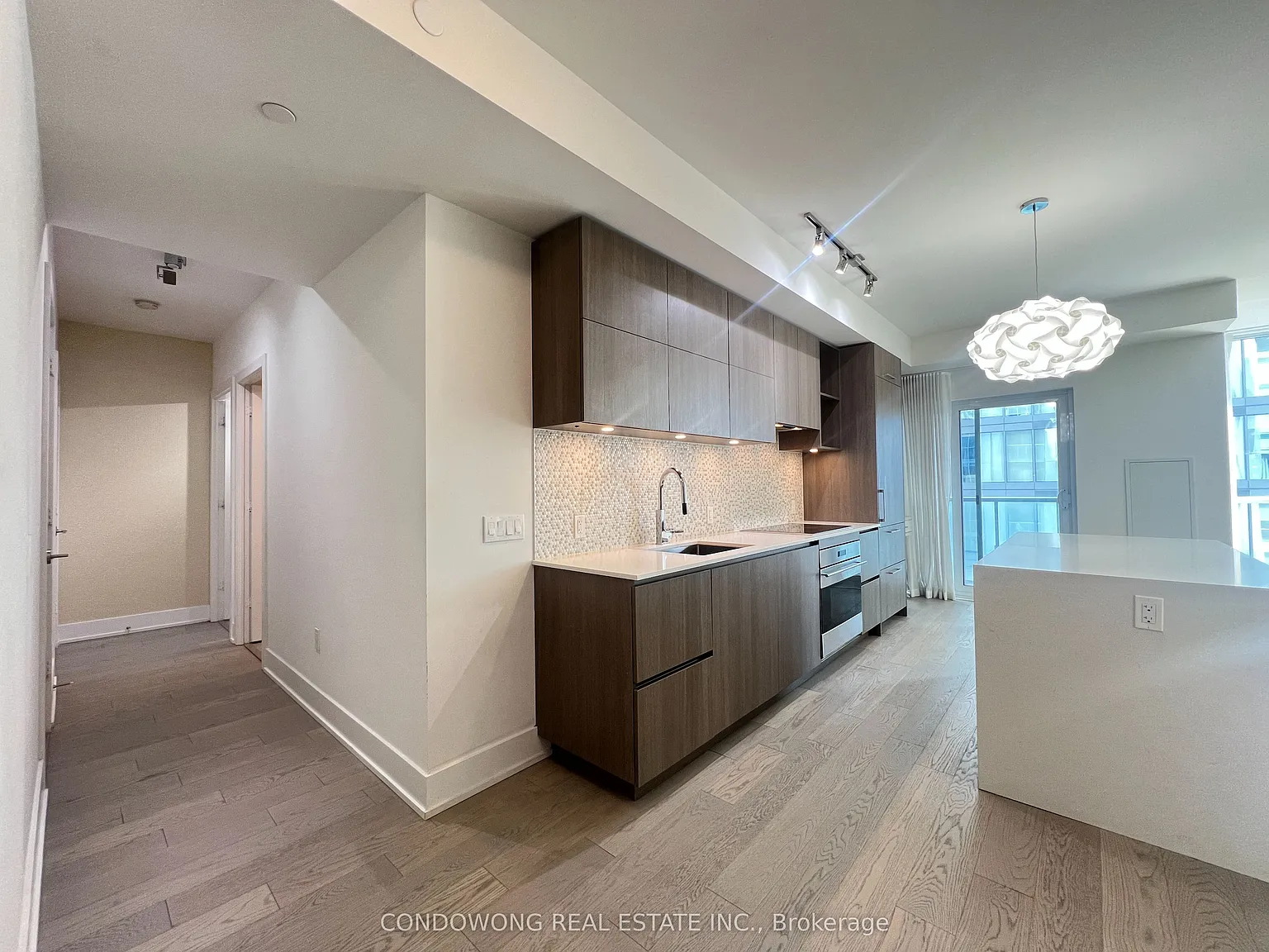 3 bed, $5,000 — Photo 3