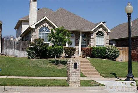 3rd image of 8105 Still Springs Dr