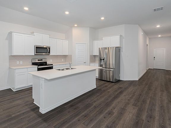 5th image of 2512 Gardenia Dr