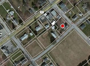 8 Edison Rd, Stewartsville, NJ 08886