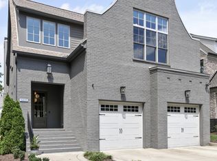 3425 Stokesmont Rd, Nashville, TN 37215