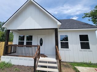 2714 1st St, Brownwood, TX 76801