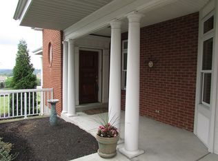 9 Thomas Pointe Dr, Fort Thomas, KY 41075