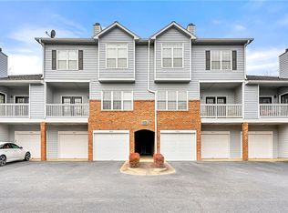 406 Vinings Forest Cir SE, Smyrna, GA 30080