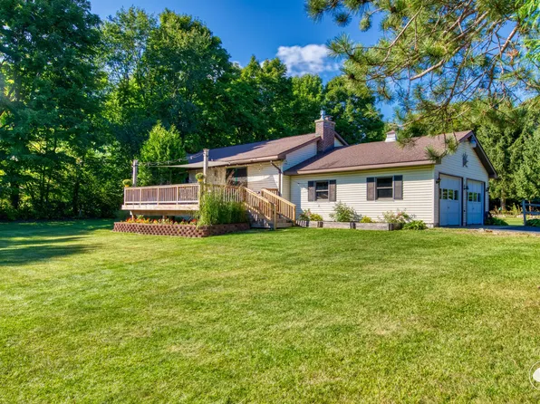 11 Lakeview Terrace Ln, Wilmington, NY 12997