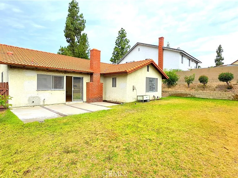 540 Citadel Dr — Photo 24