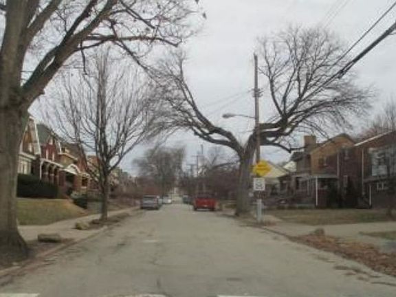 Exterior Neighborhood (street photo)