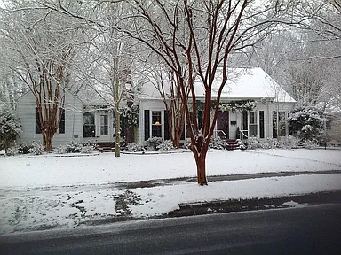 1006 Willingham Rd — exterior photo