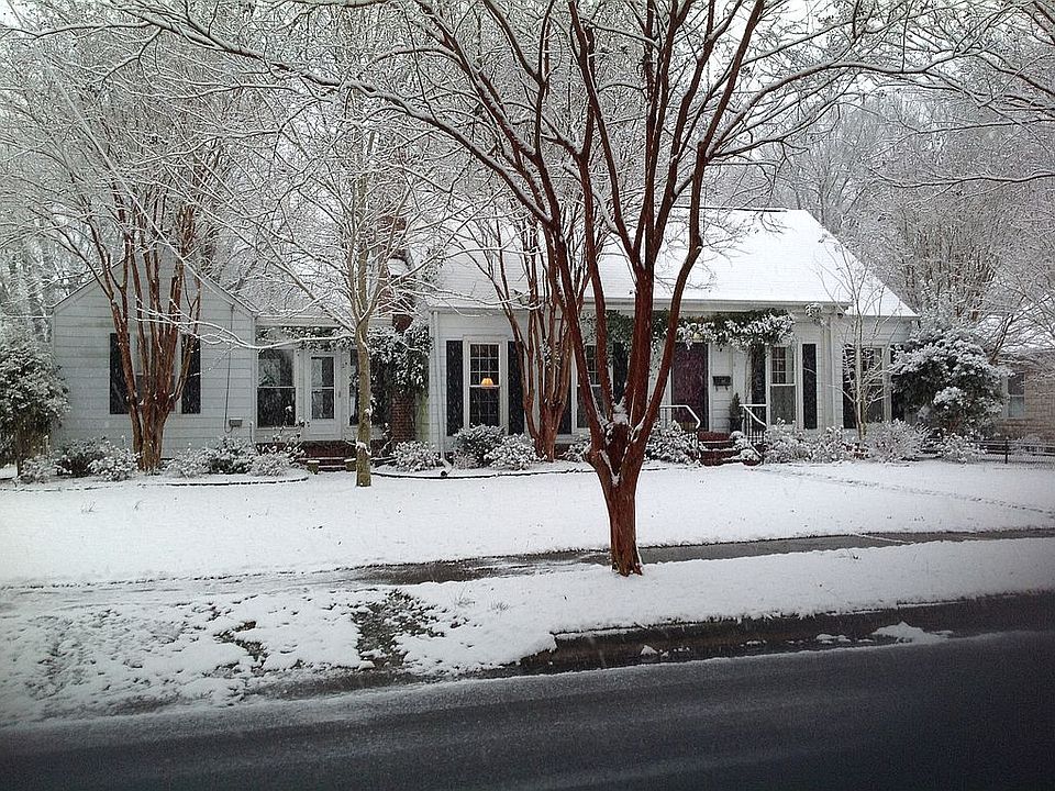 1st image of 1006 Willingham Rd