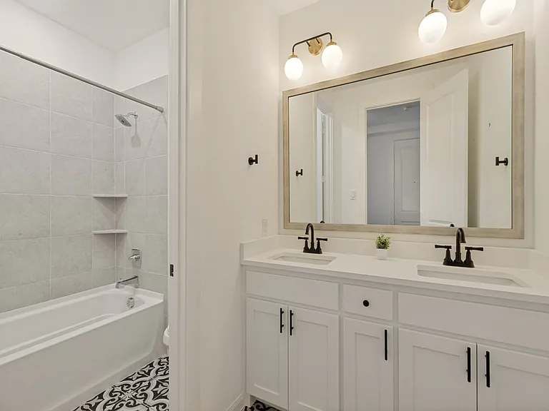 5808 Liberty Hill Dr — Photo 6