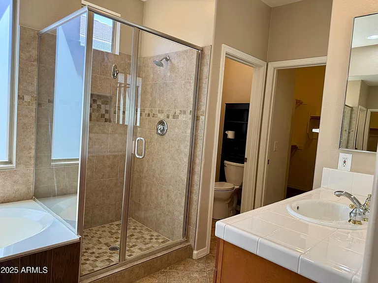 3518 W Plymouth Dr — Photo 8