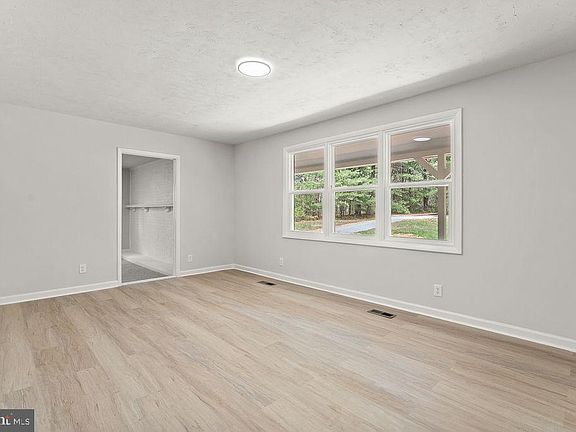 3rd image of 28494 Eddings Rd