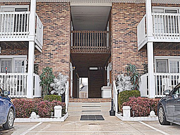 2nd image of 410G Jack Miller Blvd APT G