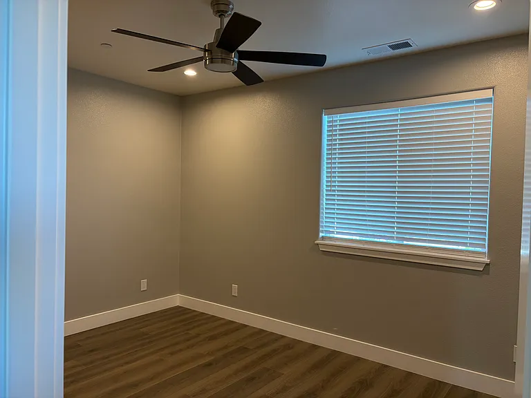 1881 Crimson Ln — Photo 12