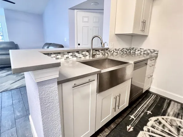 2796 S University Drive #2204, Davie, FL 33328