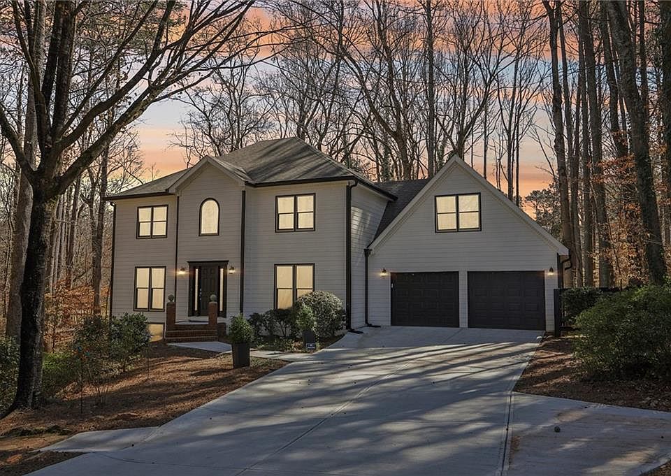 1st image of 325 Upper Creek Ct