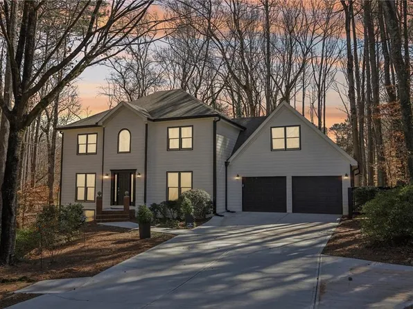 325 Upper Creek Ct, Roswell, GA 30076