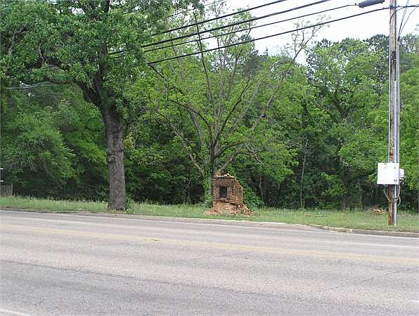 1st image of 275 S Daleville Ave