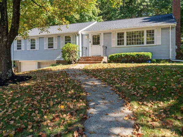 102 Smith Dr, Westwood, MA 02090