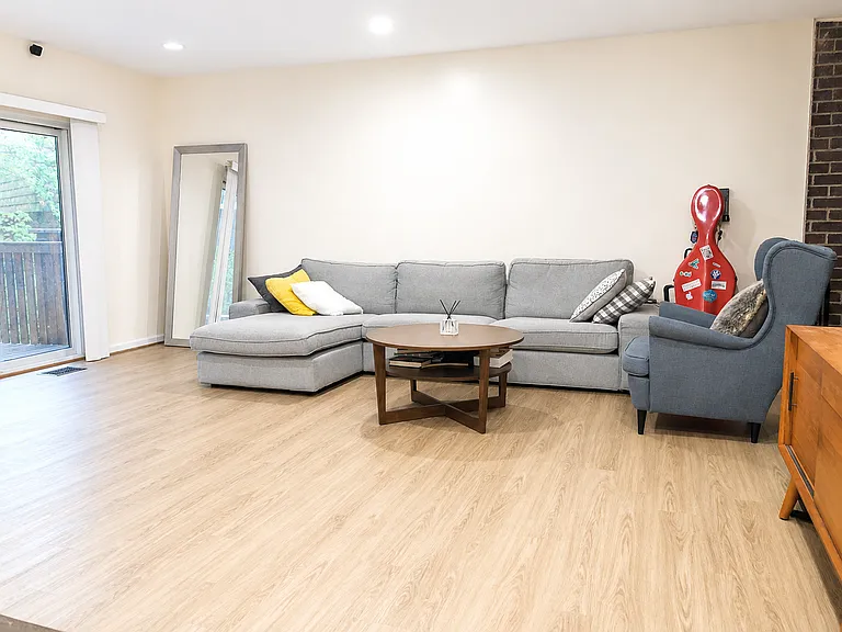 8106 Inverness Ridge Rd — Photo 7