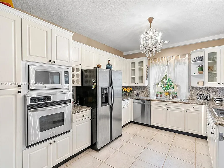 21399 Marina Cove Cir #M-12 — Photo 31