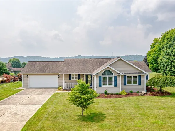 1022 Overbrook Dr, Ford City, PA 16226