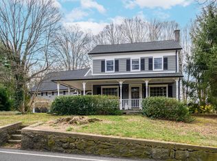 31 Dodgingtown Rd, Newtown, CT 06470
