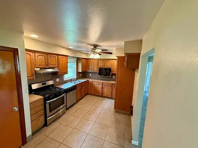 1730 Dupard St — Photo 5