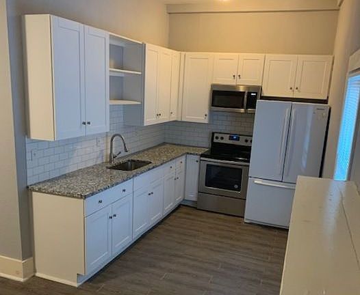 2nd image of 248 Clifford Ct #101