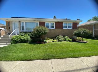 4541 Lawndale Ave, Lyons, IL 60534