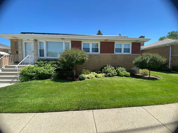 4541 Lawndale Ave, Lyons, IL 60534