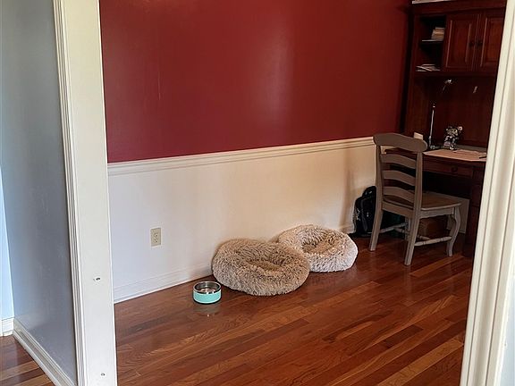 5th image of 2907 Carriage Hill Dr