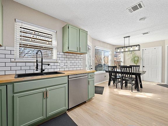 4th image of 1506 Clearview Loop