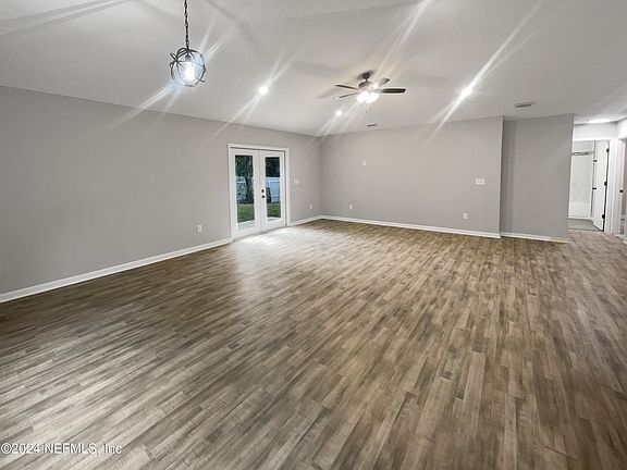 3rd image of 2373 2ND Avenue