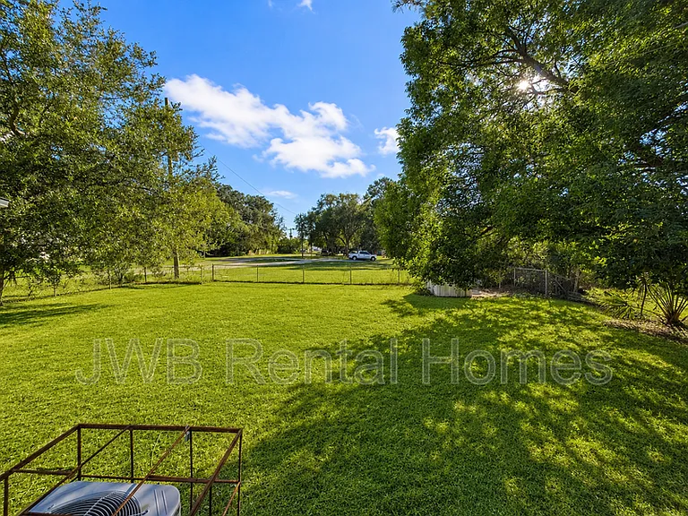 3216 Duane Ave — Photo 10