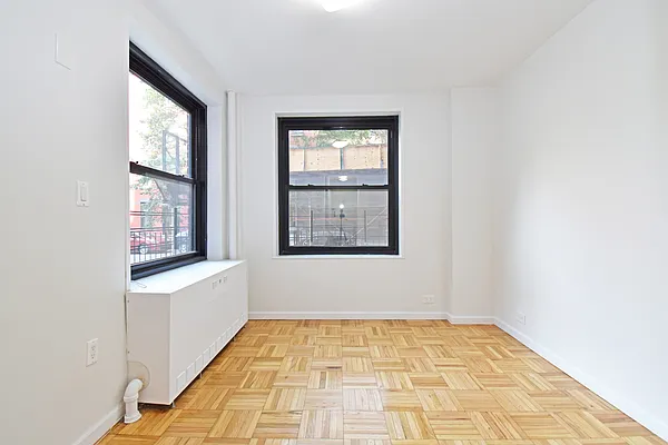 Sold by The Crest Group | media 3