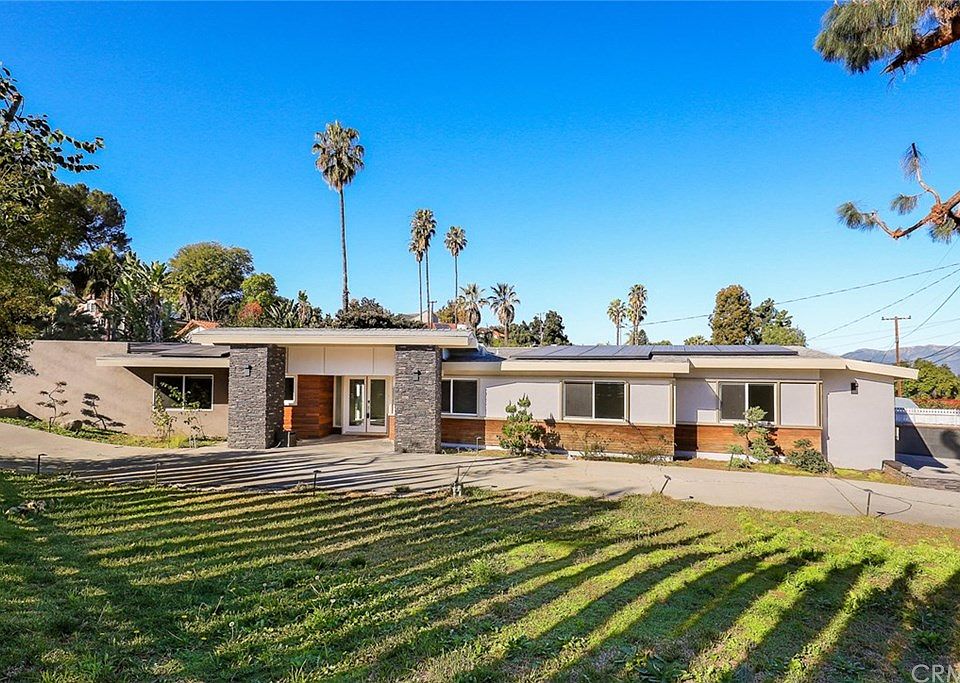 1st image of 2047 Angelcrest Dr