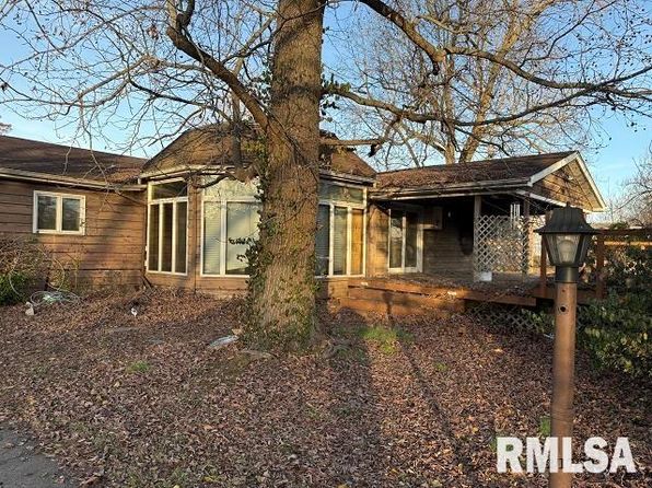 1500 E Stotlar St, Herrin, IL 62948
