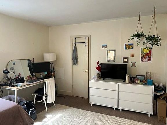 3rd image of 1414-16 Broadway St