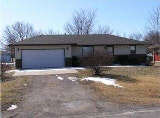 311 W Main St, Adrian, MO 64720