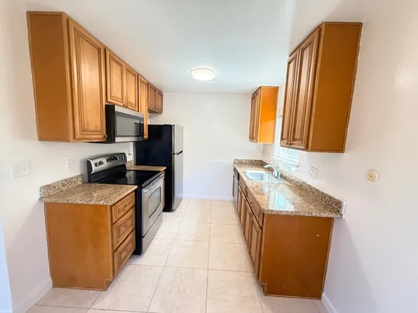 501 S Fremont St APT 4, San Mateo, CA 94402