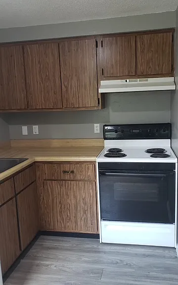 108 S Green St #9 — Photo 5
