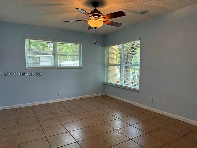516 SW 14th Ct #516 — Photo 11