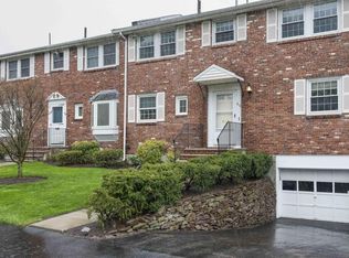 60 Hammond Pond Pkwy, Brookline, MA 02467