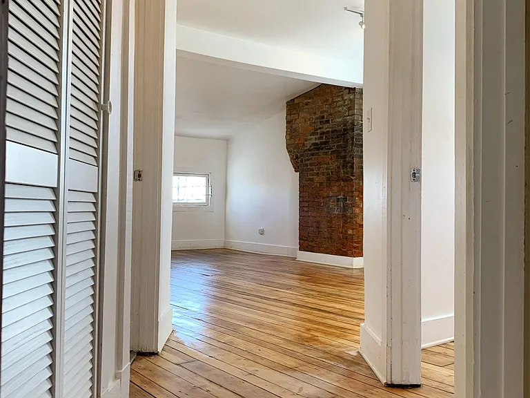848 York St #5 — Photo 12